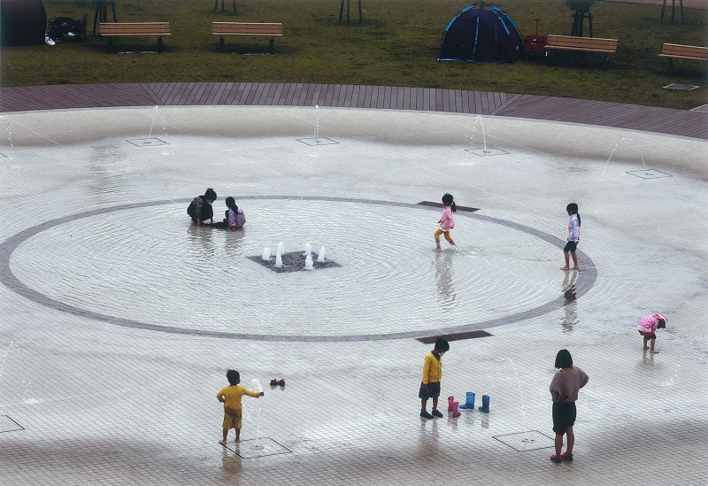 噴水の遊び場