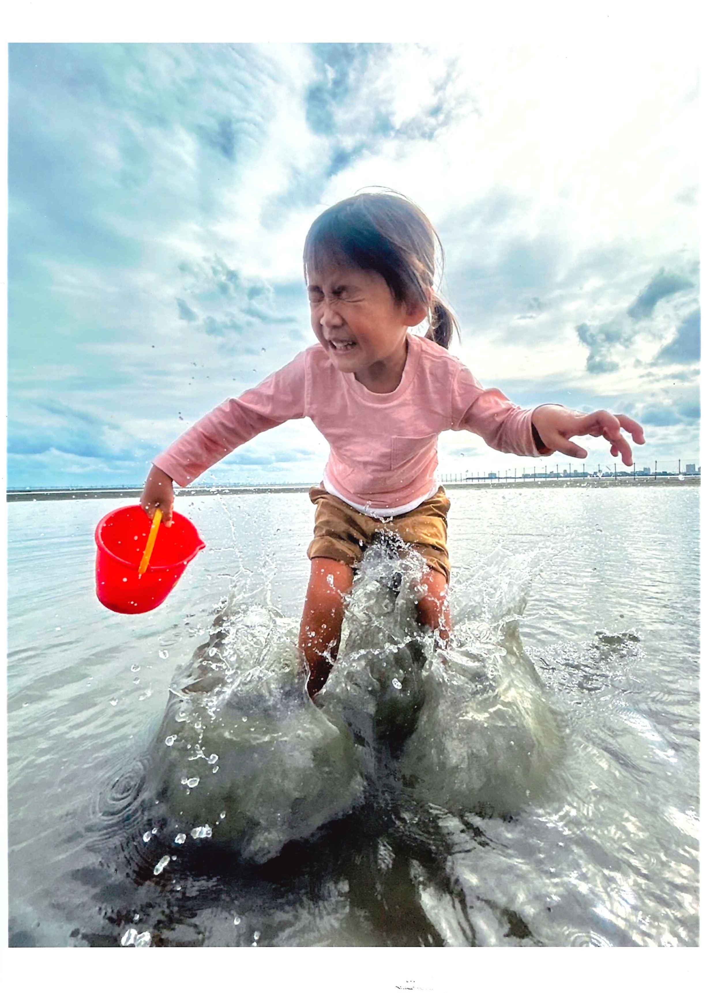 大崎 浩さん「波の歓迎」