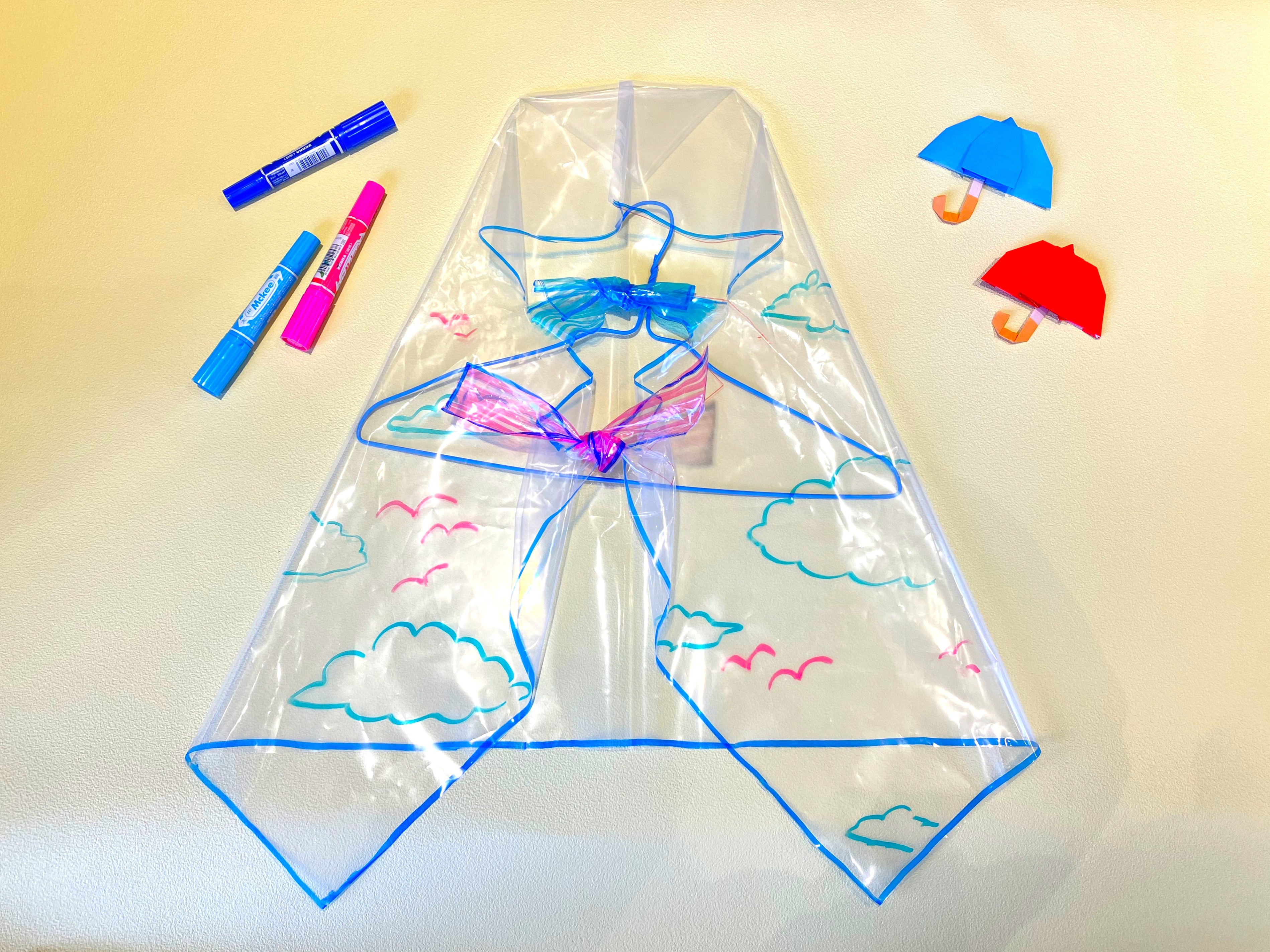 ちびっこ集まれ!かんたんアート「ポリ袋レインポンチョ」