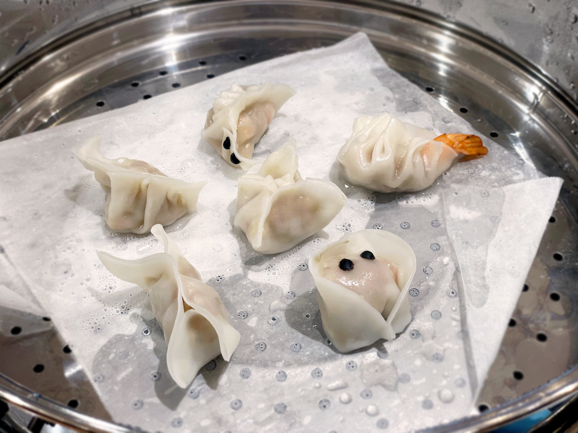 海の恵みを味わおう「プリプリ♪エビ蒸し餃子」